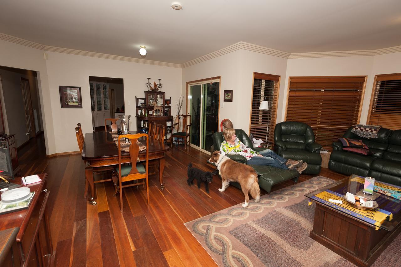 Bed and breakfast Tajmabarn Fullcircle Farm 6 Roundhill Rd Wilton Extérieur photo