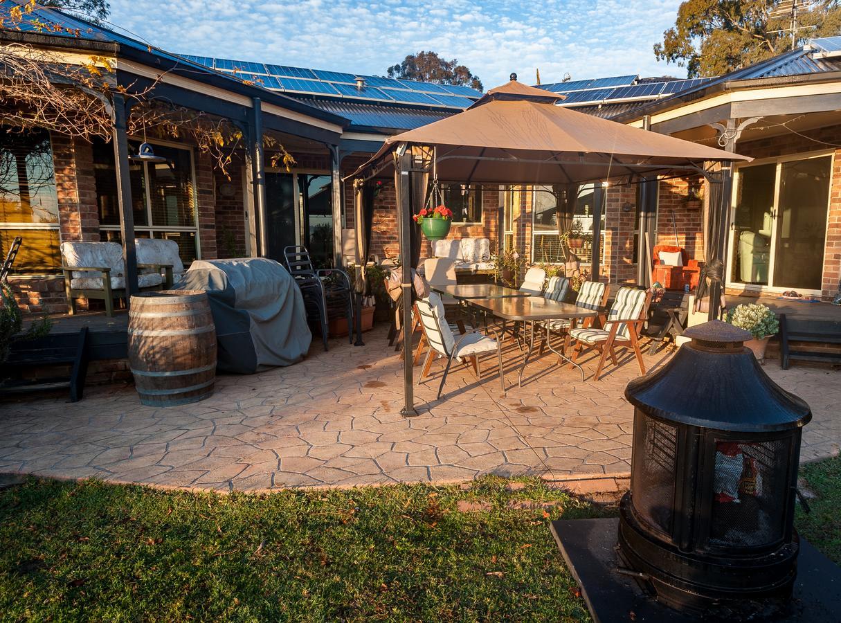 Bed and breakfast Tajmabarn Fullcircle Farm 6 Roundhill Rd Wilton Extérieur photo